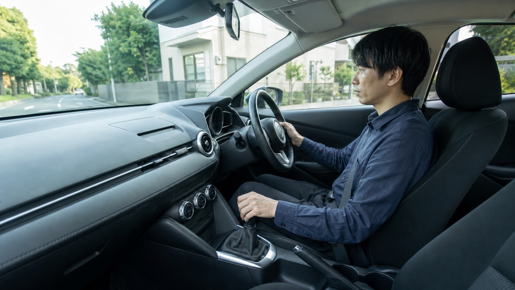 マツダ2 MT中古車の試乗と選び方